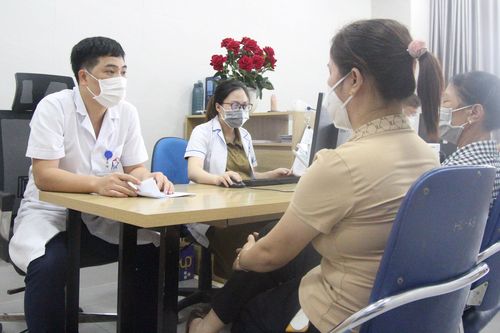 6 tác nhân gây bệnh ung thư, ăn uống 'góp mặt'