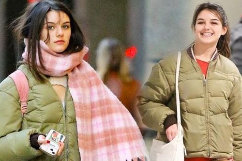 Khen cho Suri Cruise: Từng có tủ quần áo vài triệu đô, giờ chỉ thích tái sử dụng đồ cũ, có chiếc áo mặc gần 10 lần vẫn xinh