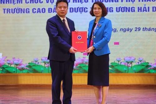 Bộ Y tế bổ nhiệm Phó hiệu trưởng Trường Cao đẳng Dược Trung ương Hải Dương