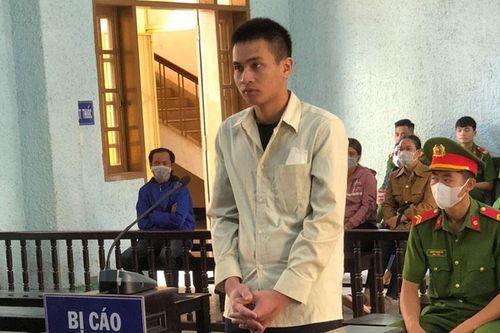 Dùng kéo truy sát em họ vì rủ nhậu nhưng không trả lời