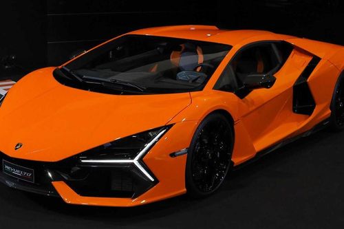 Siêu xe hybrid Lamborghini Revuelto mạnh tới 1.001 mã lực