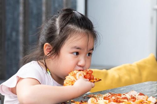 Thừa cân, béo phì ở Việt Nam có phải do đồ uống có đường?