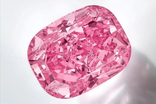 Viên kim cương 'hồng vĩnh cửu' quý hiếm trị giá 35 triệu USD sắp được đấu giá