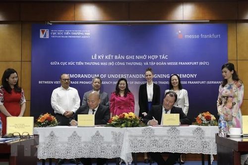 Tăng cường xúc tiến thương mại giữa doanh nghiệp Việt Nam và quốc tế