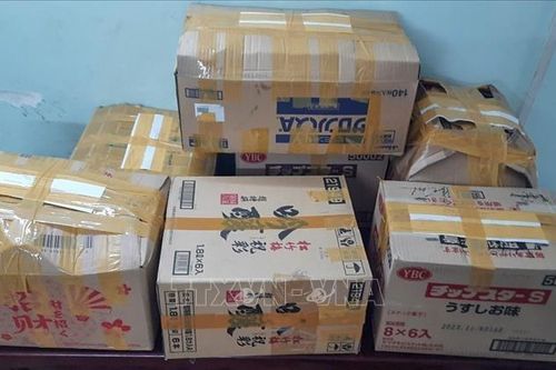 Phát hiện cửa hàng kinh doanh rượu lậu ở Cần Thơ