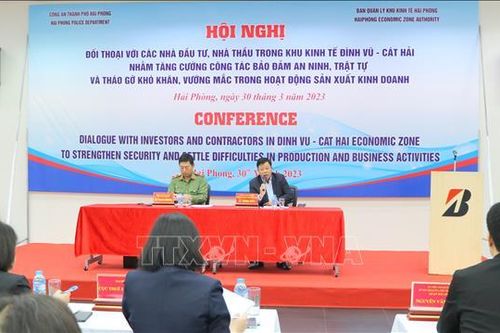 Đối thoại cùng nhà đầu tư, nhà thầu trong Khu kinh tế Đình Vũ - Cát Hải