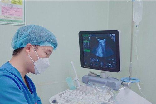 Dẫn lưu 300ml dịch từ ổ áp xe gan, cứu bệnh nhân 35 tuổi khỏi ca phẫu thuật lớn
