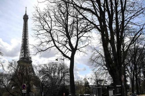 Biểu tình ở Pháp: Thủ đô Paris được giải cứu khỏi 'núi rác'