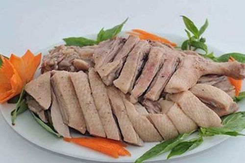 Thịt vịt ngon bổ nhưng ăn sai cách có thể gây ngộ độc nặng, bạn nên biết để tránh