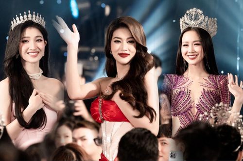 Khi dàn hậu đình đám chụp ảnh kiểu 'hào quang rực rỡ': Thiên Ân, Bảo Ngọc đẳng cấp như minh tinh!
