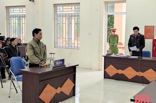 30 tháng tù vì tội 'Cố ý gây thương tích'