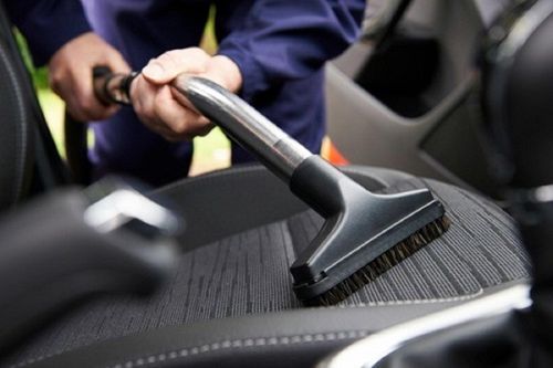 Cách vệ sinh ghế nỉ xe hơi sạch sẽ, đơn giản