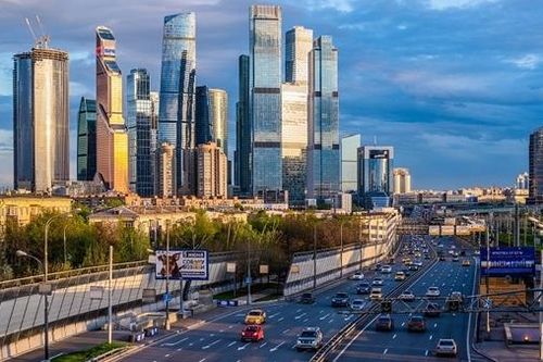 Giữa 'bão' trừng phạt, hàng triệu người Nga vẫn thoát nghèo