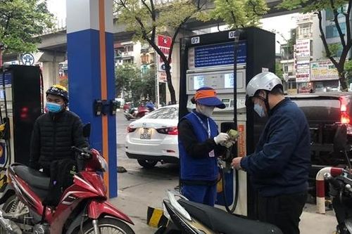 Có thời điểm chiết khấu xăng dầu lên tới 2.500 đồng/lít