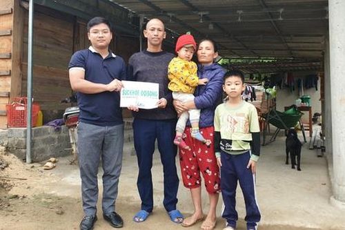 Hai hoàn cảnh khó khăn tại Hà Tĩnh và Quảng Bình đón nhận tấm lòng bạn đọc Báo Sức khỏe và Đời sống