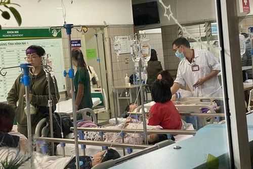 Sau vụ ngộ độc khi đi dã ngoại, Hà Nội tăng cường công tác quản lý an toàn thực phẩm