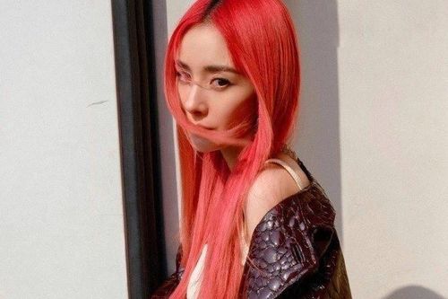 Hình ảnh gợi cảm của Dương Mịch ở tuổi 37