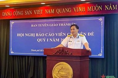 Vùng 2 Hải quân thông tin, tuyên truyền tình hình biển, đảo tại TP Hồ Chí Minh