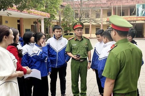 Ngăn chặn chất gây nghiện xâm nhập trường học
