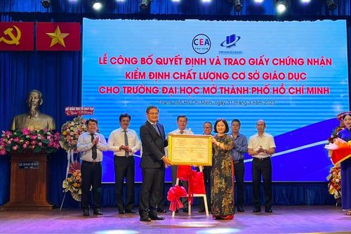 Trường ĐH Mở TPHCM đạt chuẩn kiểm định chất lượng chu kỳ 2
