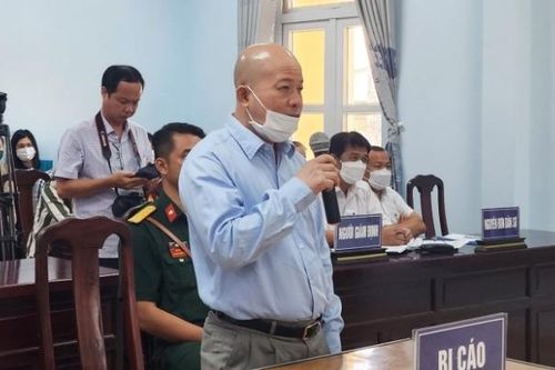 Út 'trọc' Đinh Ngọc Hệ nhận thêm 5 năm tù về tội trốn thuế