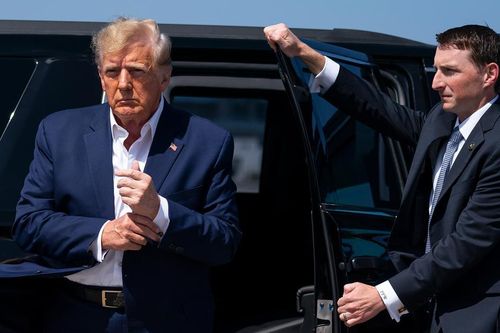 Cựu Tổng thống Mỹ Trump có thể ra tòa vào đầu tuần tới