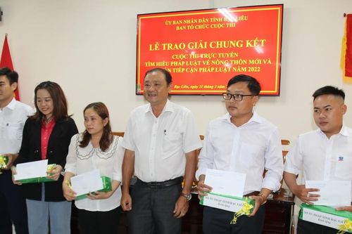 Trao giải chung kết Cuộc thi trực tuyến 'Tìm hiểu pháp luật về nông thôn mới và chuẩn tiếp cận pháp luật'