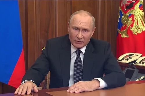 Ông Putin nói về lệnh trừng phạt của phương Tây, Ukraine muốn nhận thêm vũ khí