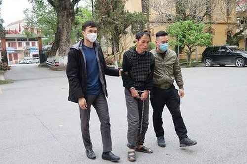 Bắt giam người con trai chém bố tử vong vì không lấy được sổ đỏ