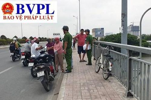 Người đàn ông để lại xe đạp, nhảy cầu Phú Long tự tử