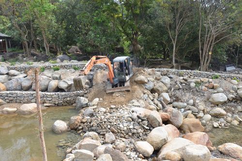 Đà Nẵng: Cưỡng chế tháo dỡ các công trình trái phép trên suối Lương