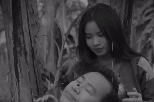 Tạ Biên Cương hóa thành Chí Phèo nát rượu, cảnh âu yếm Thị Nở trong vườn chuối 'gây sốt'