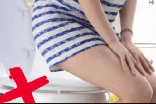 Phụ nữ đi vệ sinh kiểu này dễ nhiễm trùng tiết niệu, 99% đang quen làm