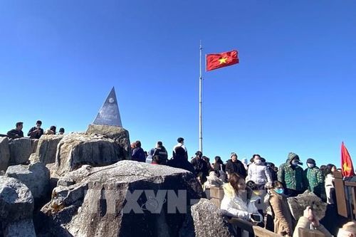 Lào Cai đón 2 triệu lượt khách du lịch
