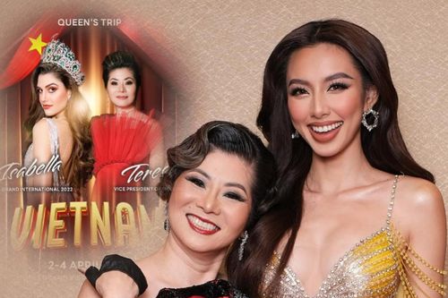 Miss Grand 2022 sang Việt Nam cùng bà Teresa: Thùy Tiên sắp được mẹ nuôi làm phó nháy cho rồi