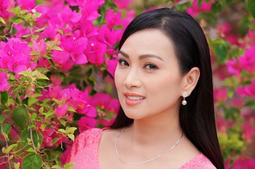 Em gái Cẩm Ly tiết lộ lý do vắng bóng nhiều năm liền