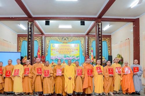 Trao quyết định chuẩn y nhân sự Ban Giáo dục, Văn hóa, Thông tin-Truyền thông GHPGVN tỉnh Bình Thuận