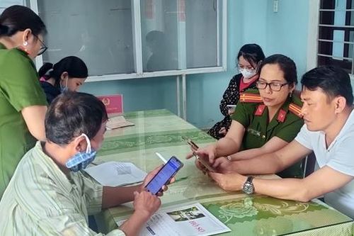 Ghi nhận ở đơn vị vùng 'rốn lũ' 10 năm liền giữ vững danh hiệu Quyết thắng