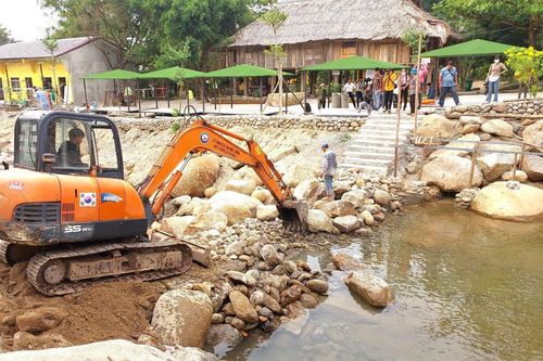 Đà Nẵng cưỡng chế loạt công trình băm nát suối Lương làm du lịch sinh thái