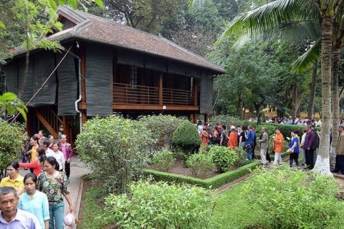 1,2 triệu lượt khách tham quan Khu di tích Chủ tịch Hồ Chí Minh