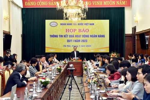 Tín dụng toàn nền kinh tế tăng 2,06%