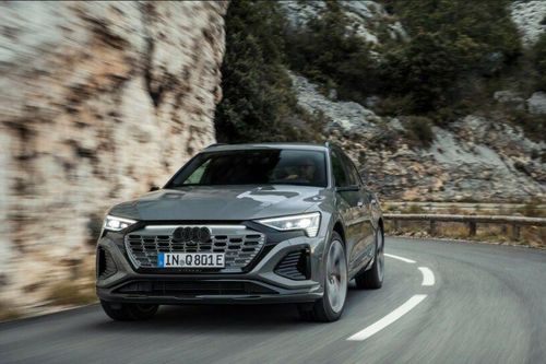 Audi Q8 e-tron 2024 ra mắt, giá bán dưới 75.000 USD