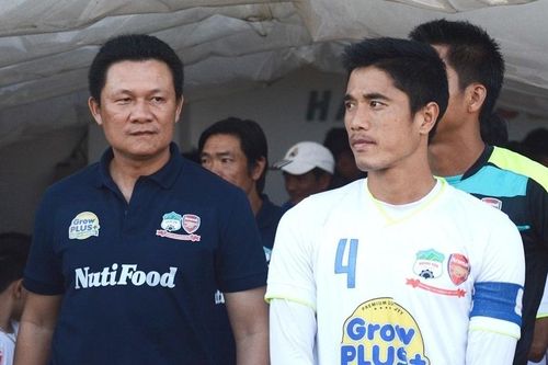 Thắng CLB Huế 4-0, Bình Dương sớm gặp HAGL