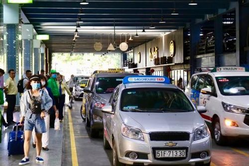 Chưa tăng phí taxi vào nhà xe sân bay Tân Sơn Nhất