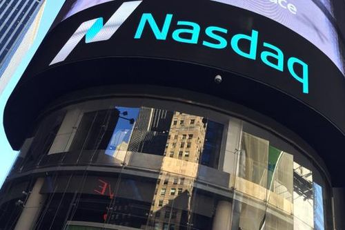 Chứng khoán Mỹ đảo chiều ngoạn mục, Nasdaq Composite có quý tăng mạnh nhất từ 2020