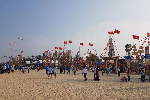 Tạo động lực vươn khơi, bám biển, giữ gìn biển đảo