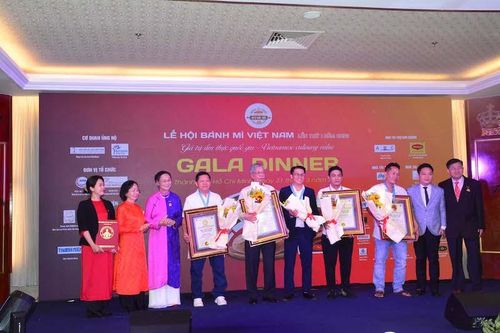 Tôn vinh các thương hiệu bánh mì nổi tiếng và lâu đời nhất Việt Nam