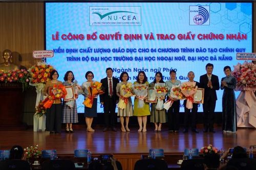 Trường Đại học Ngoại ngữ Đà Nẵng có thêm 4 chương trình đào tạo được công nhận đạt tiêu chuẩn kiểm định chất lượng
