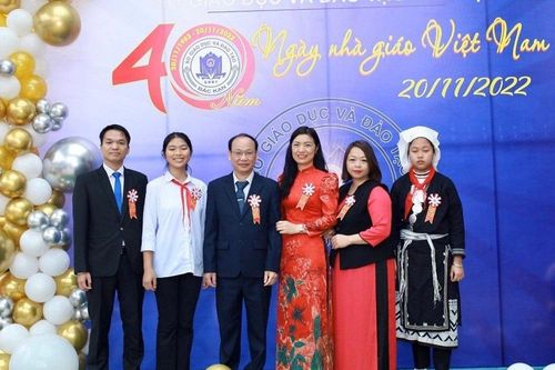 Thầy giáo dân tộc Ngái giúp học sinh thêm yêu môn Toán