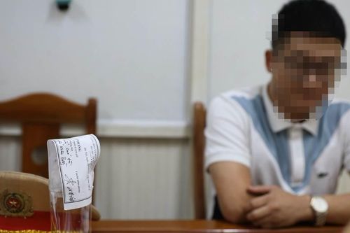 Hà Nội: Tài xế sử dụng thuốc phiện vẫn lái xe chở 10 khách